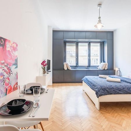 Bright Studio With Parliament View, Free Parking Budapest Luaran gambar