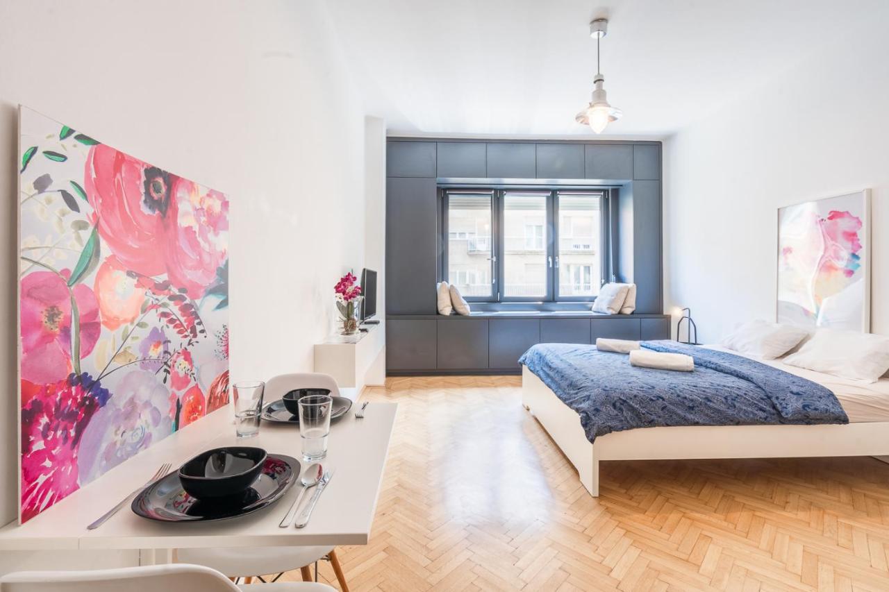 Bright Studio With Parliament View, Free Parking Budapest Luaran gambar