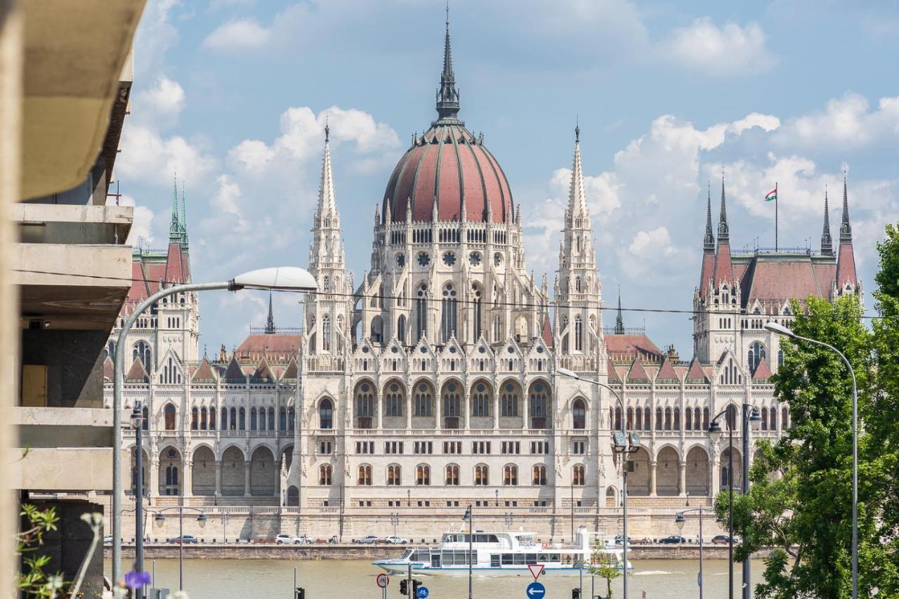 Bright Studio With Parliament View, Free Parking Budapest Luaran gambar